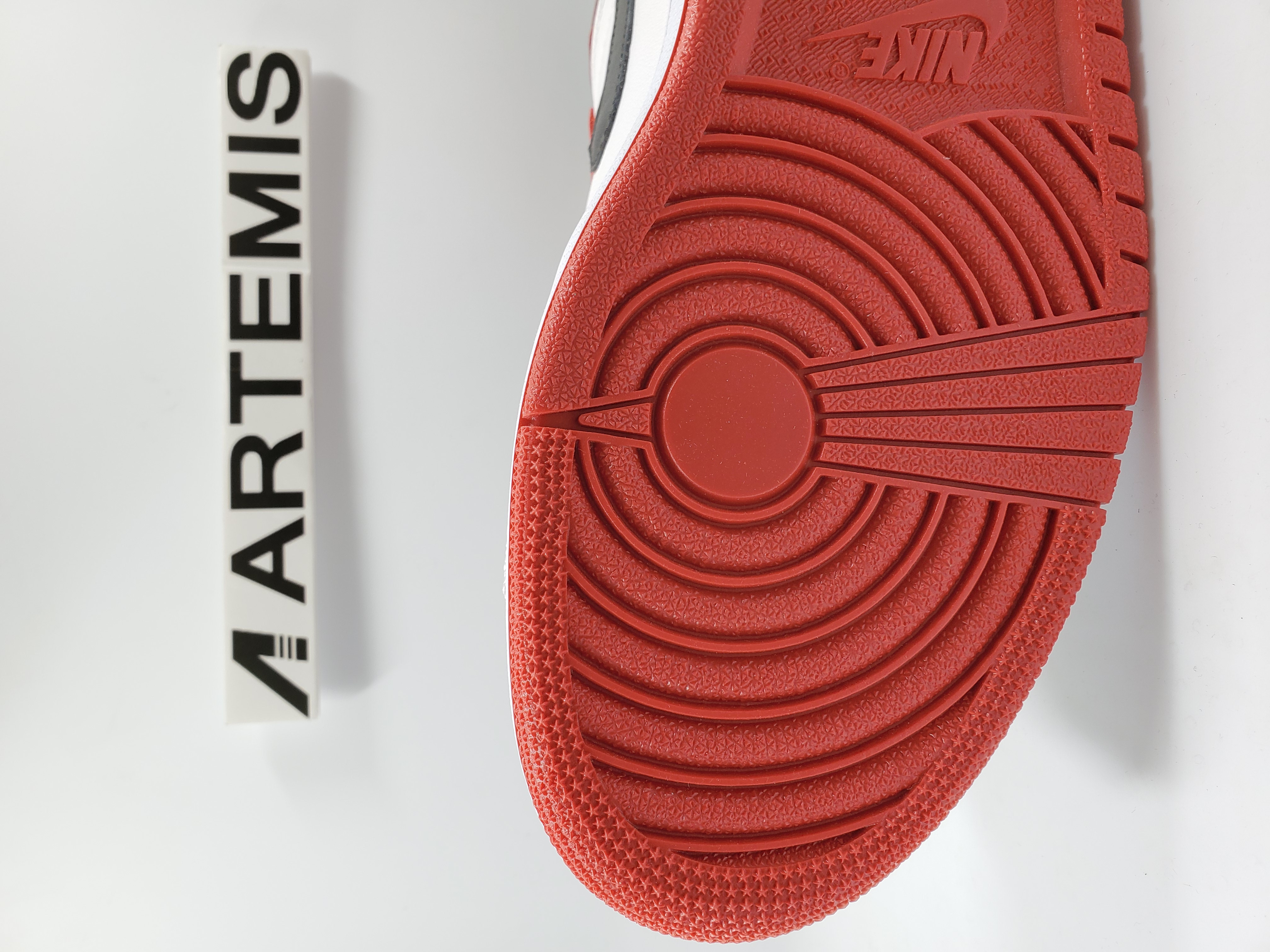 Air Jordan 1 Retro High Homage To Home Chicago (Non-numbered)