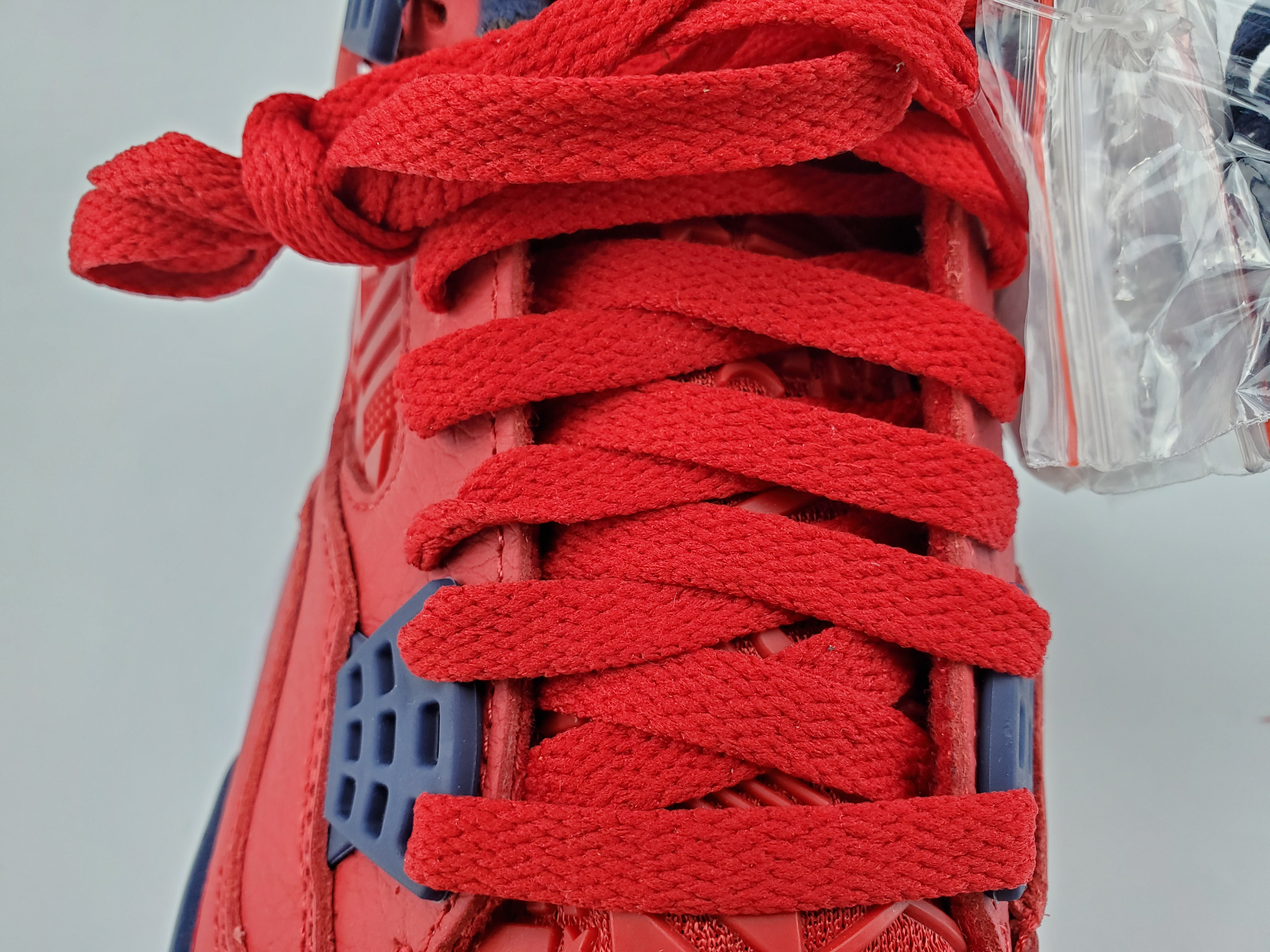 Jordan 4 Retro Fiba (2019)