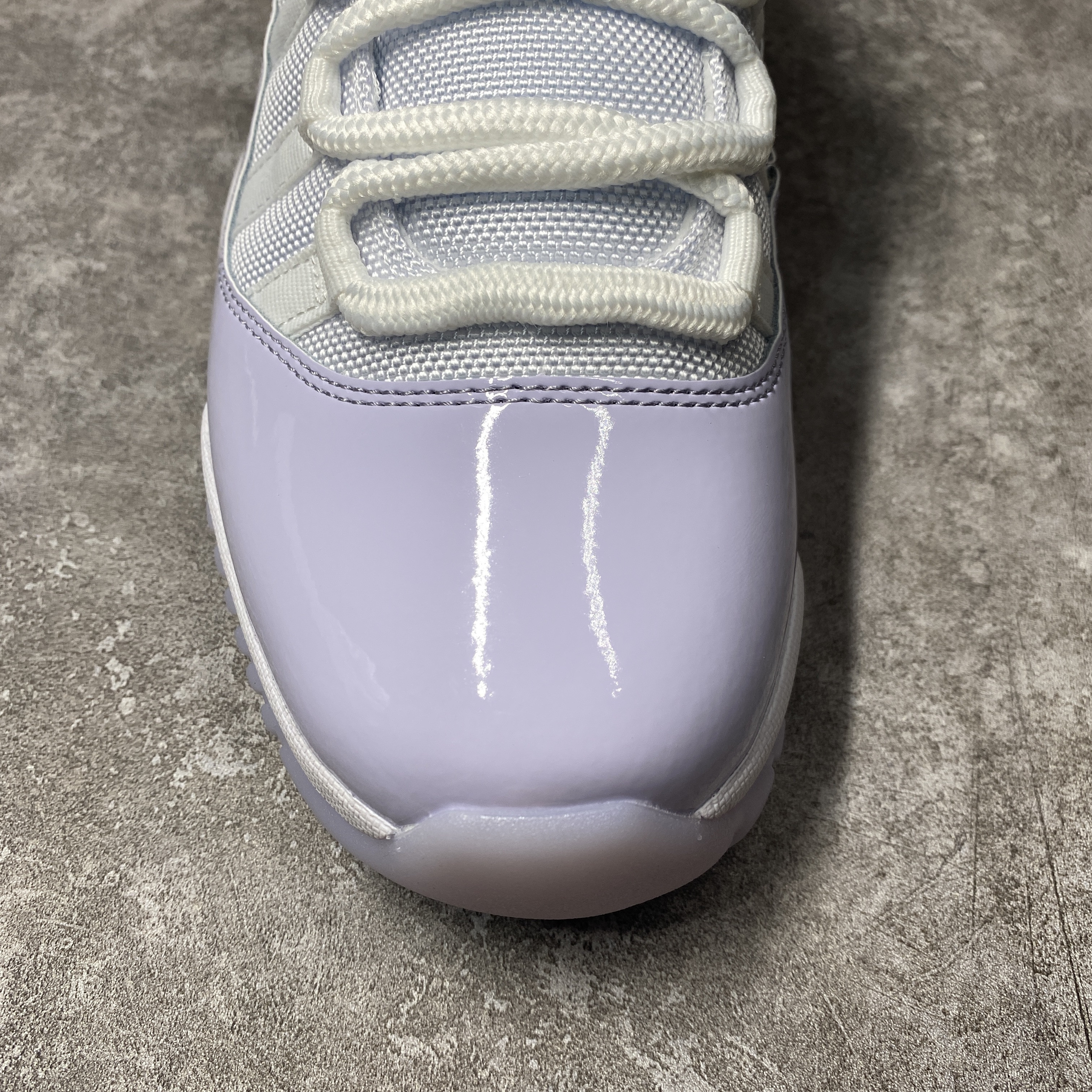 Air Jordan 11 Low Pure Violet