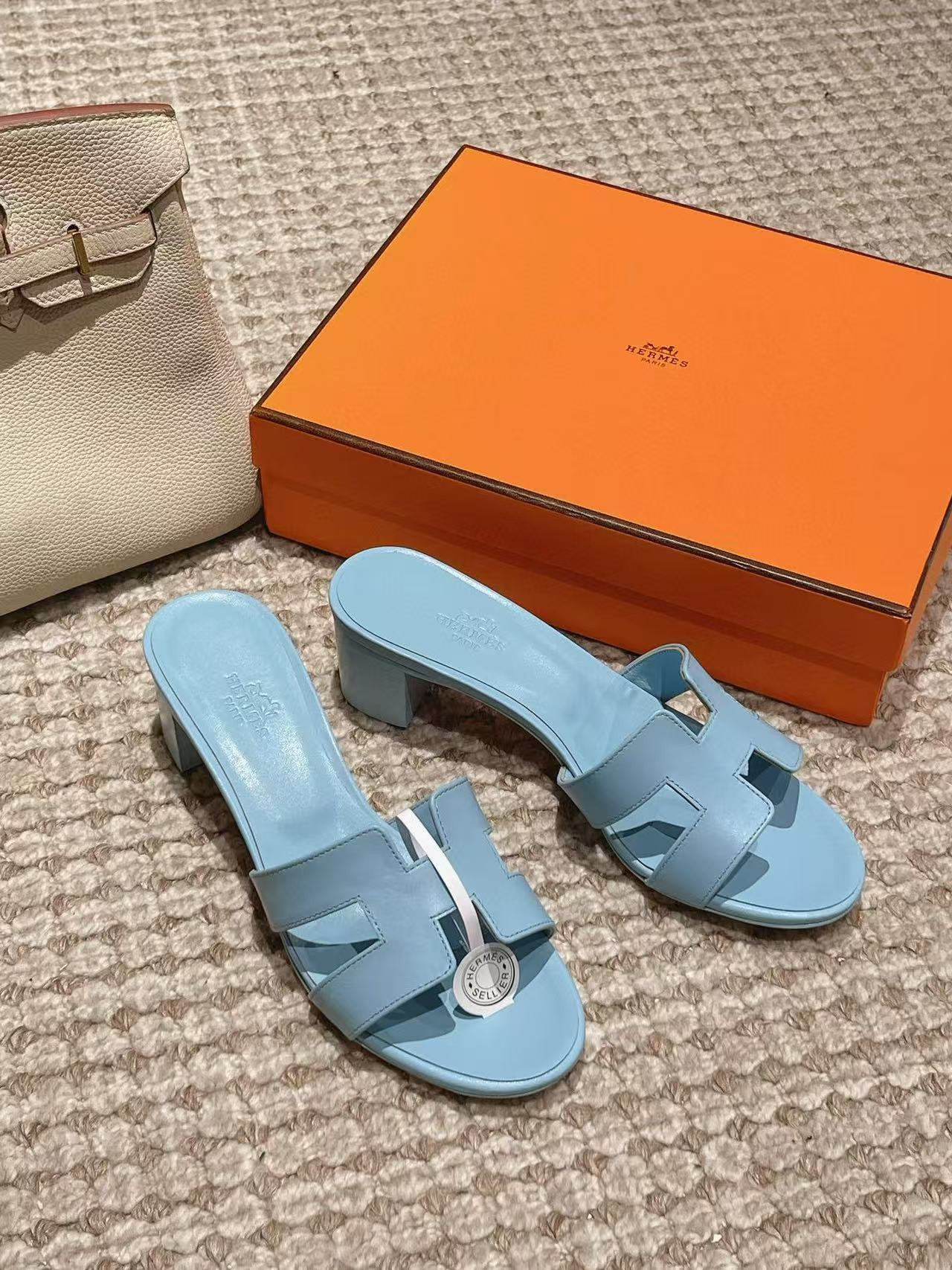 UA Hermès Oasis Sandal