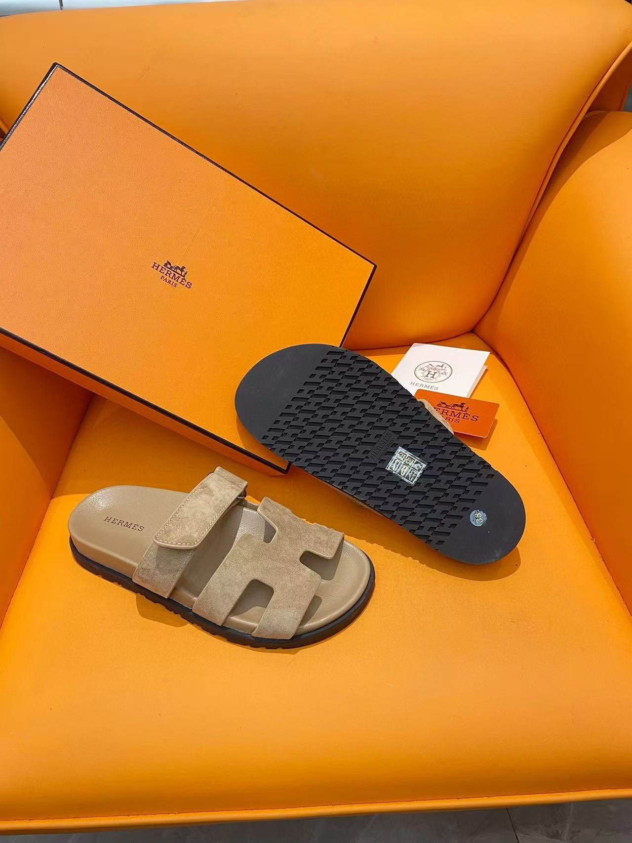 UA Hermès Chypre Sandal