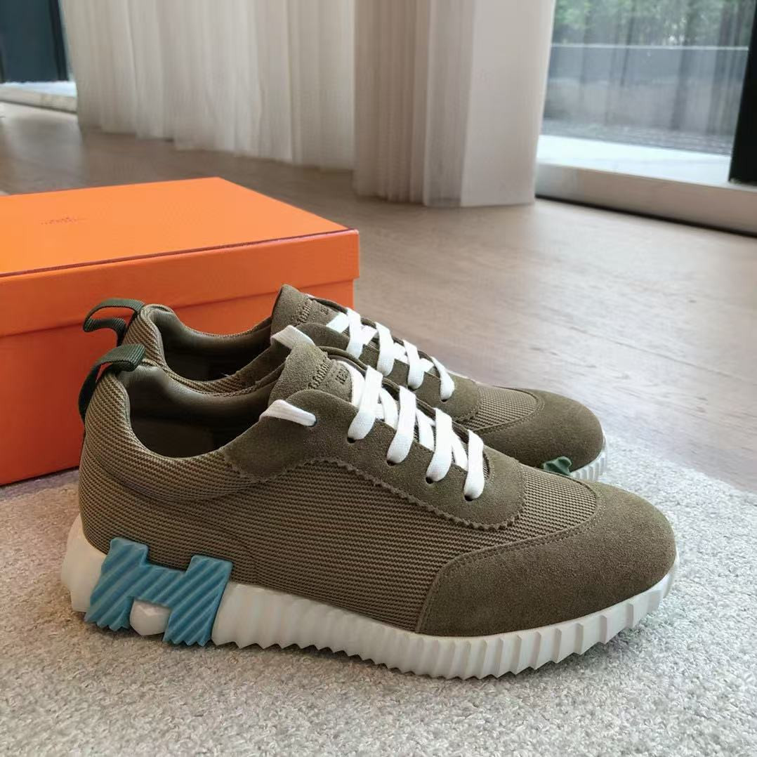 UA Hermès Bouncing Sneaker