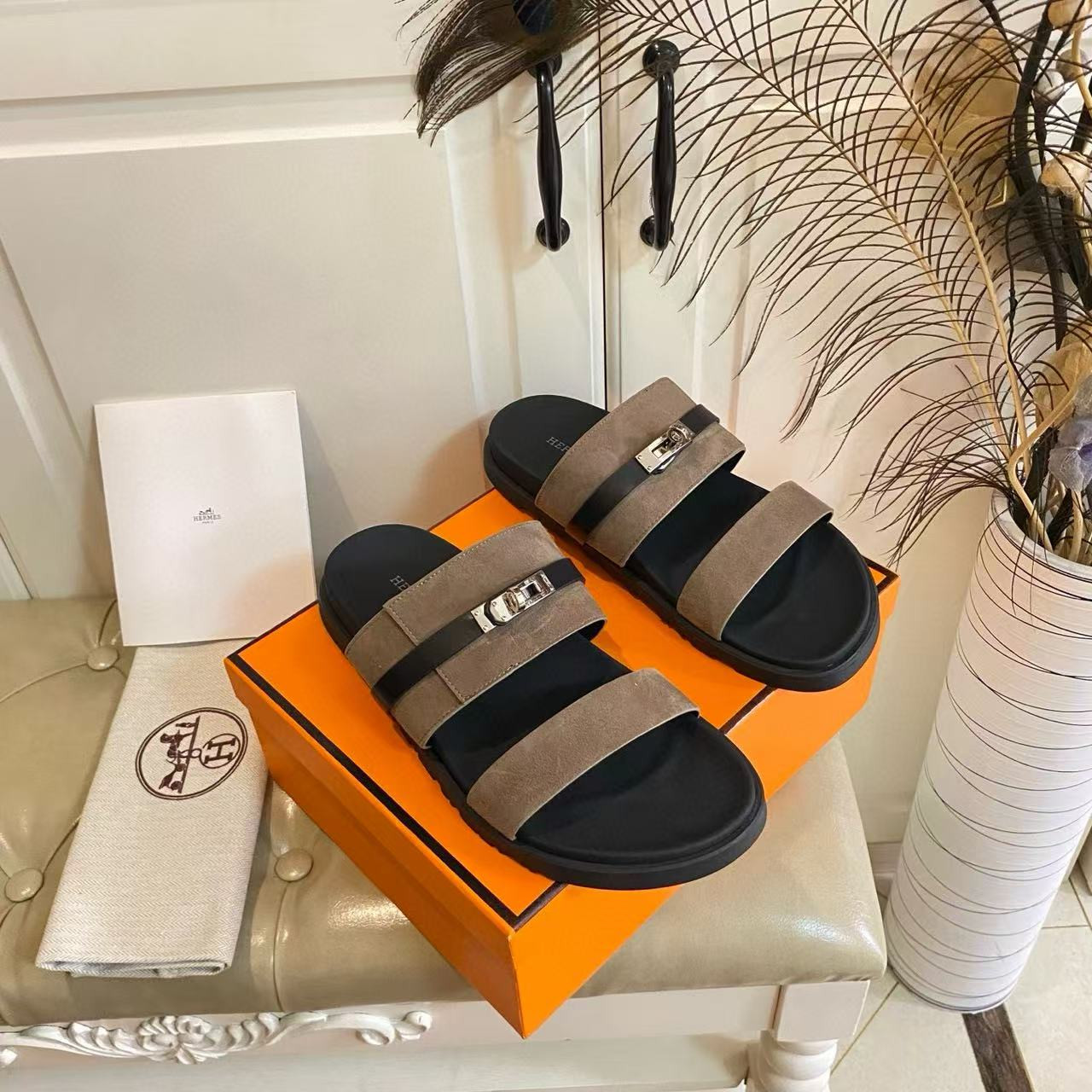 UA Hermès Jackson sandal