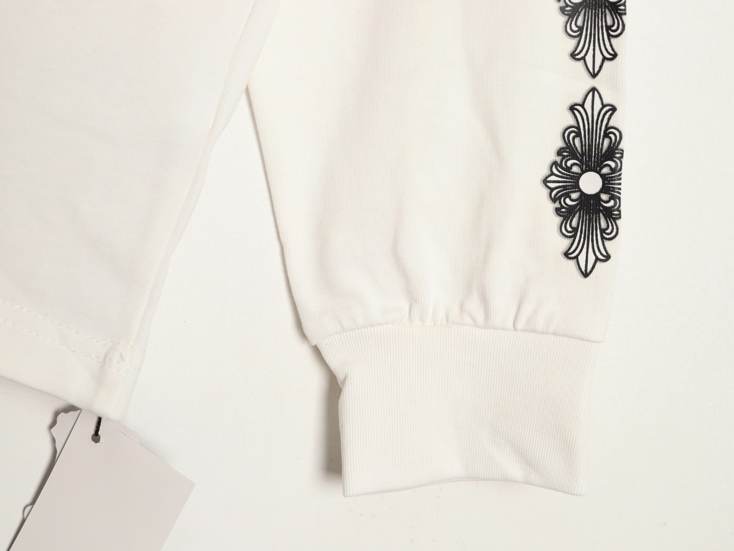 Ch**me He**ts long-sleeved t-shirt