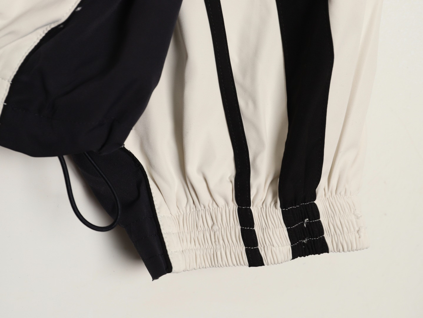 Ba*len*cia*ga coats suit