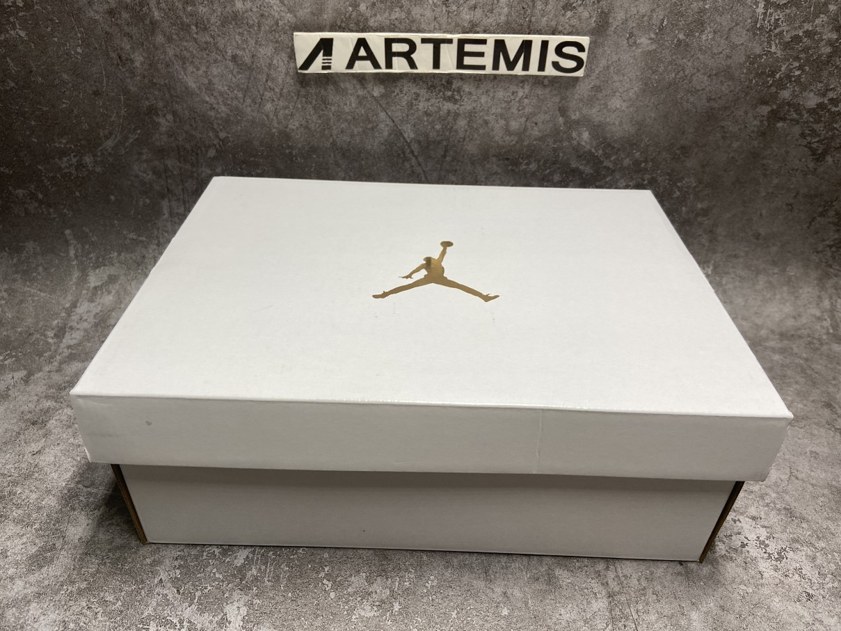 Air Jordan 1 Mid Iridescent Reflective White