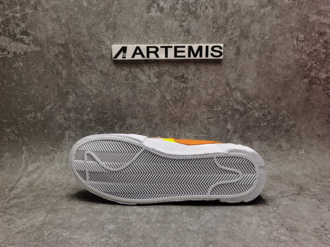 Nike Sacai x Blazer Low Magma Orange