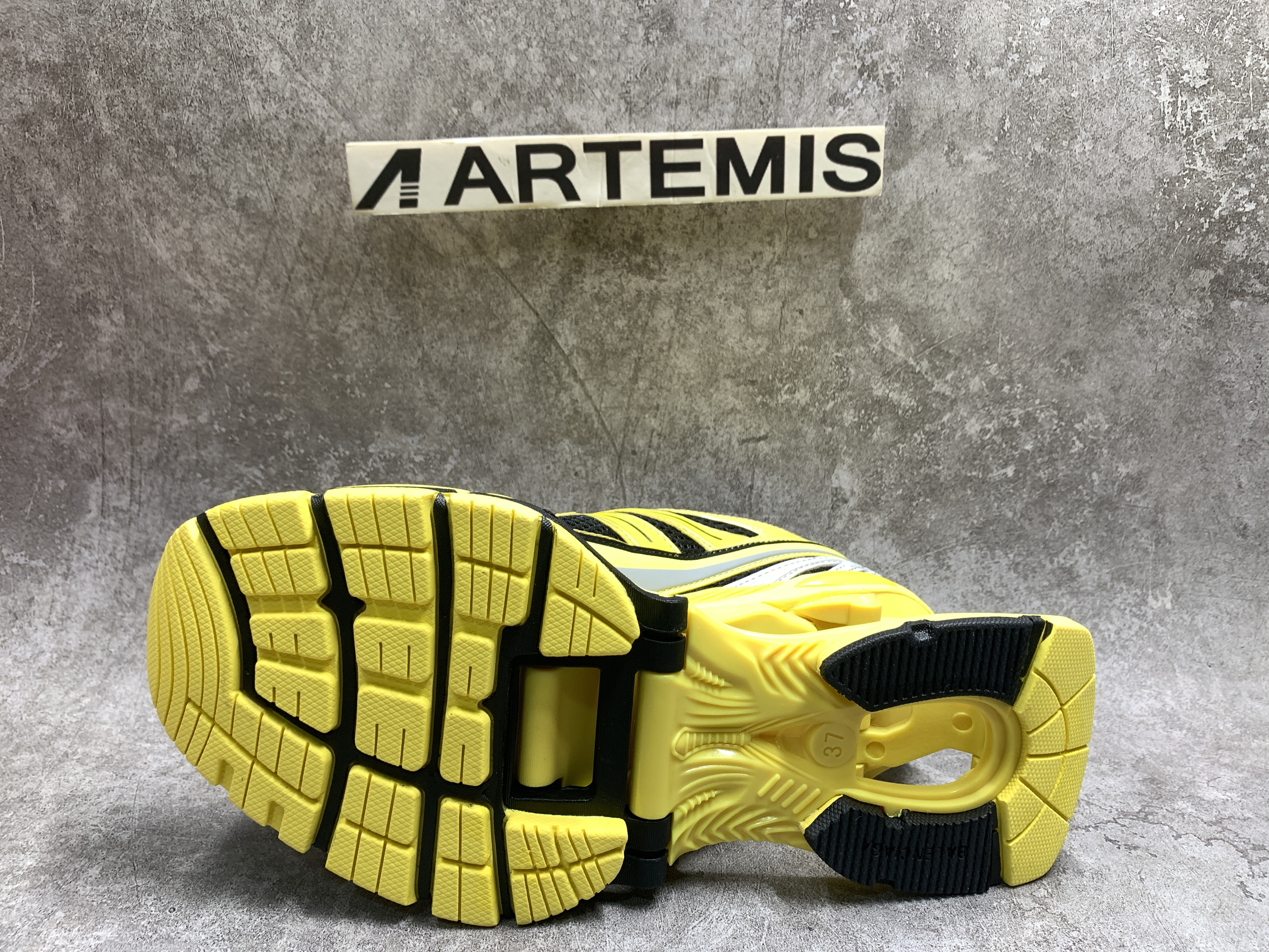 Balenciga X-Pander Yellow