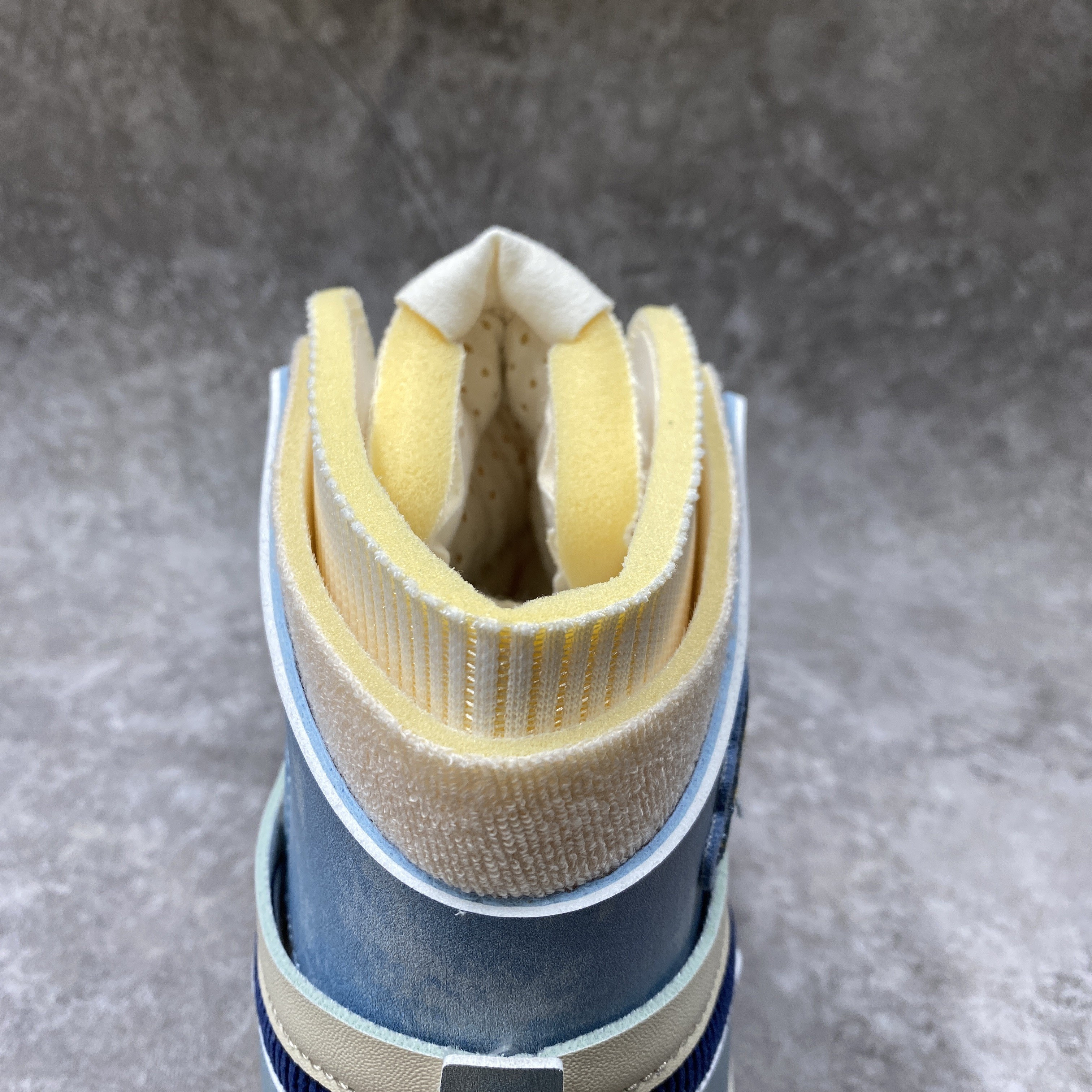 Air Jordan 1 High Zoom Air CMFT Celestine Blue