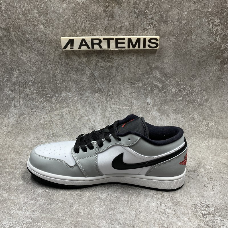 Air Jordan 1 Low Light Smoke Grey