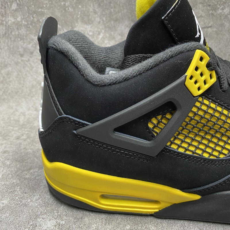 Air Jordan 4 Retro Thunder