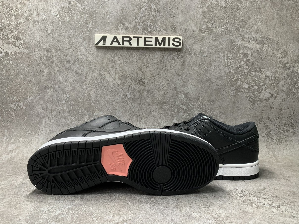 Nike Dunk SB Low Black