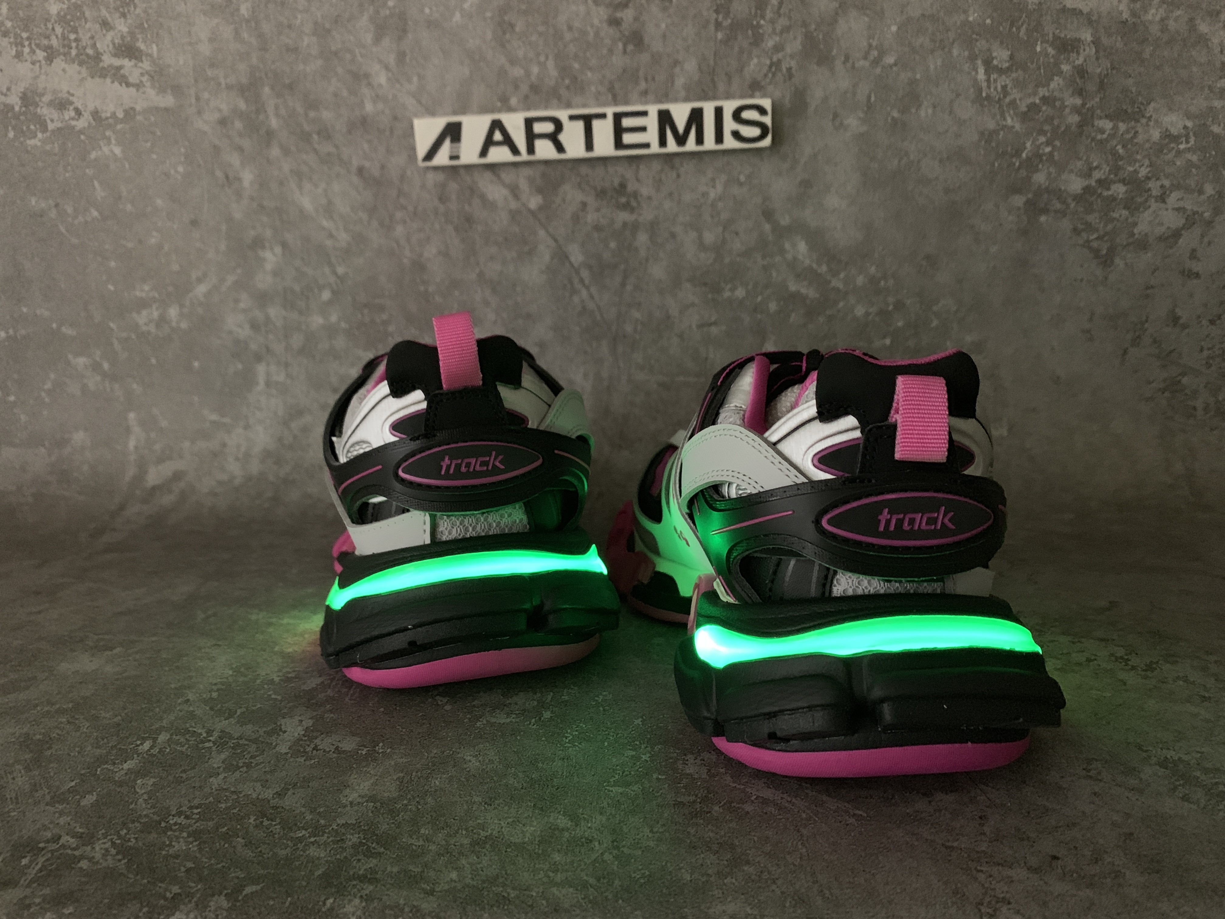 Balenciga Track Sneaker Pink Black