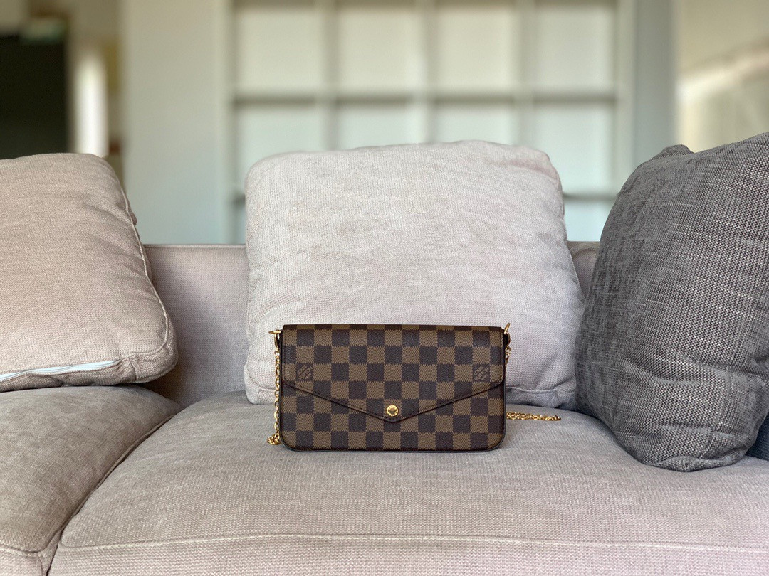 LV Christmas FELICIE POCHETTE N63032