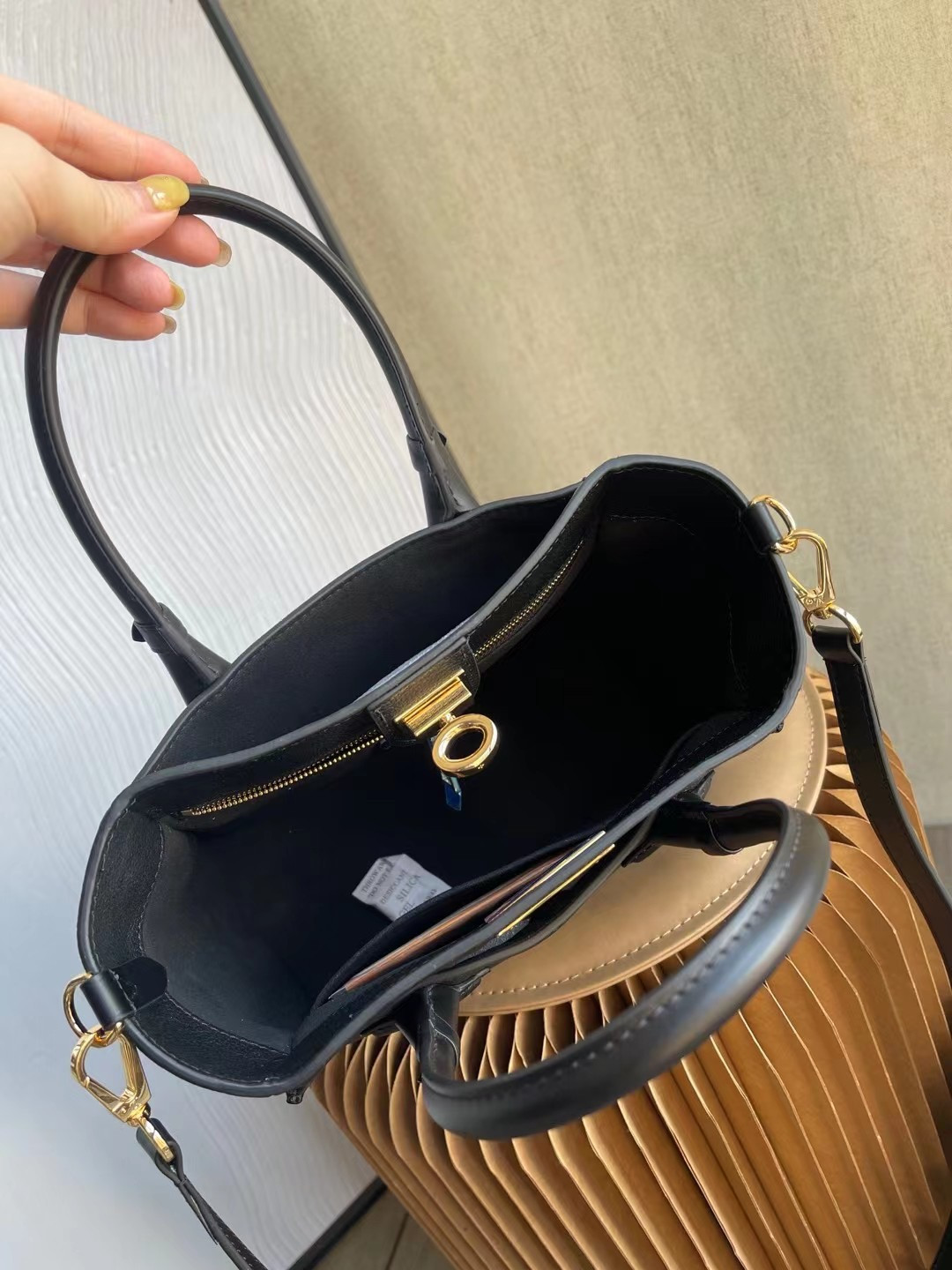 LV ON MY SIDE PM M57728