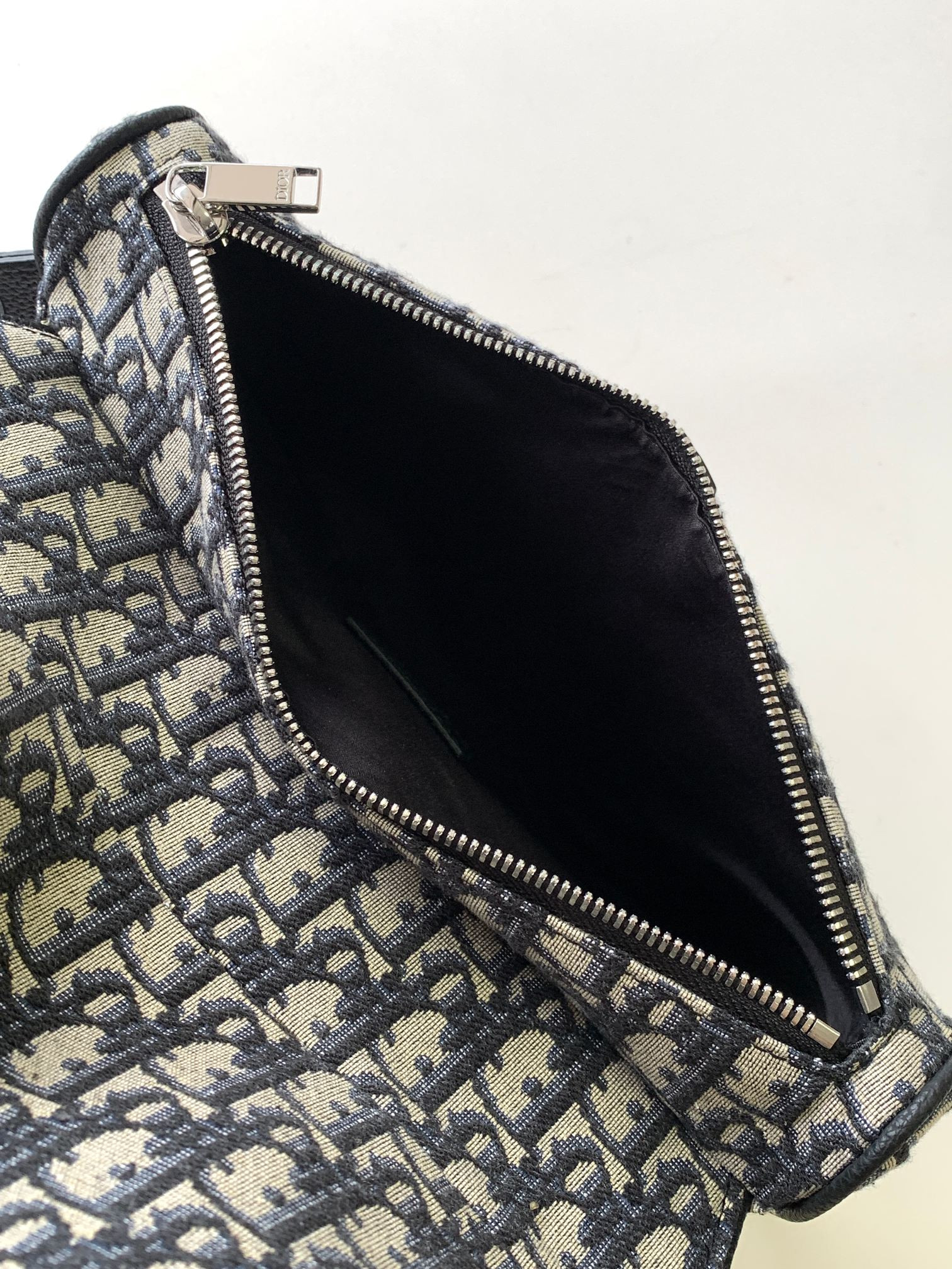 D*or saddle bag beige and black D*or oblique jacquard 26 x 19 x 4.5 cm