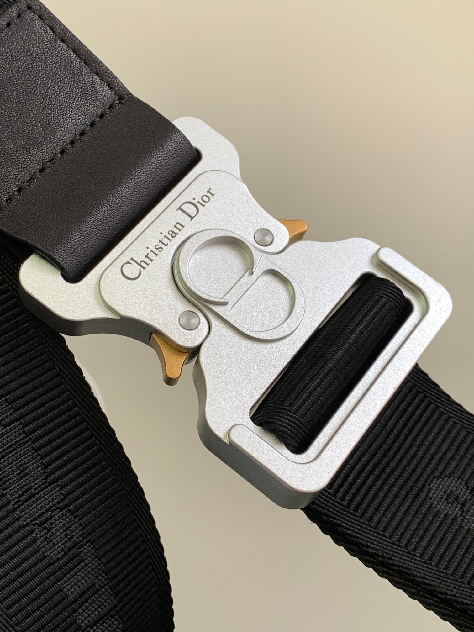 ch**an D*or D*or homme bags leather black 26 x 19 x 4.5 cm