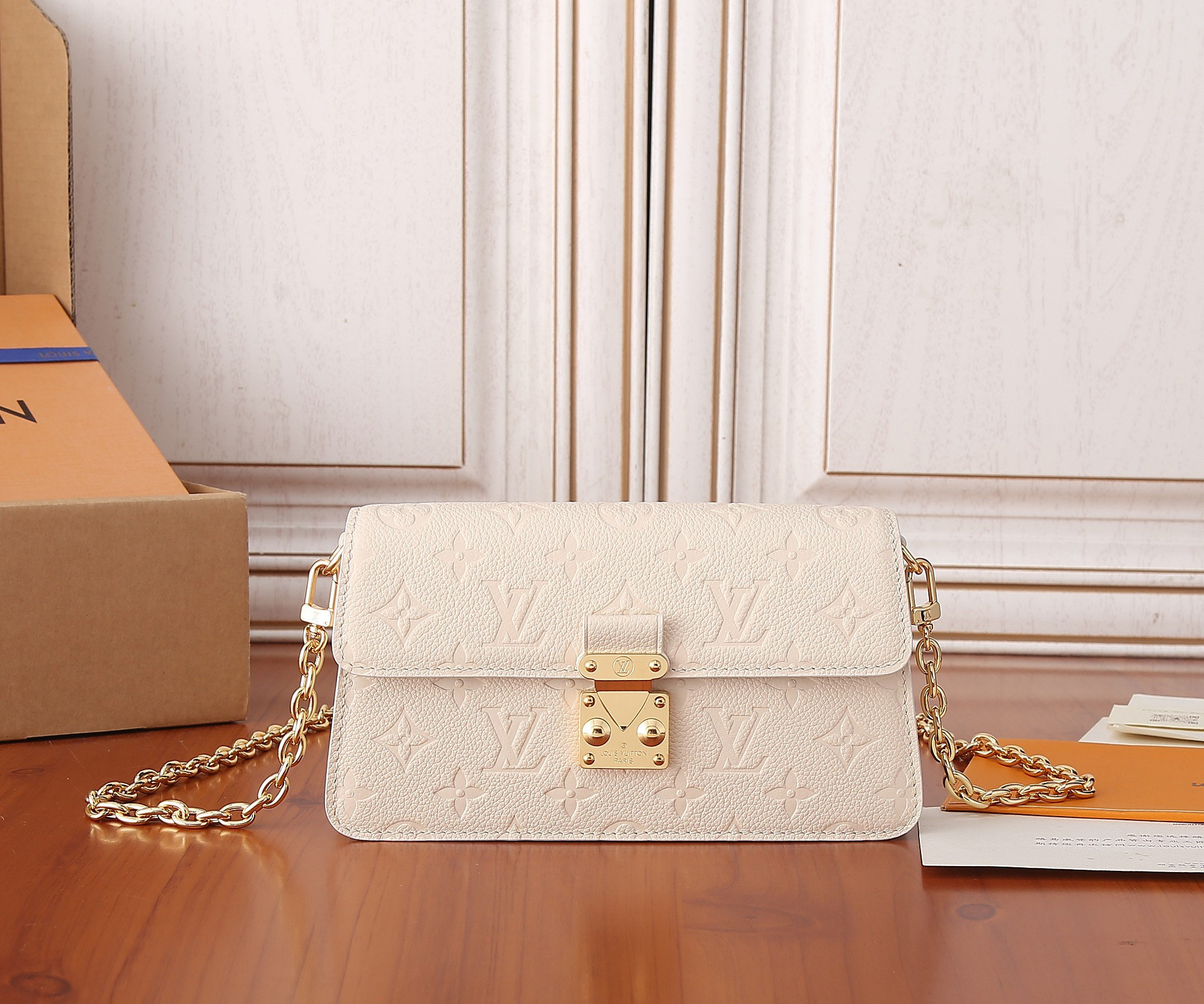 LV Wallet On Chain Métis M82636 7.5 x 4.3 x 2.2 inches