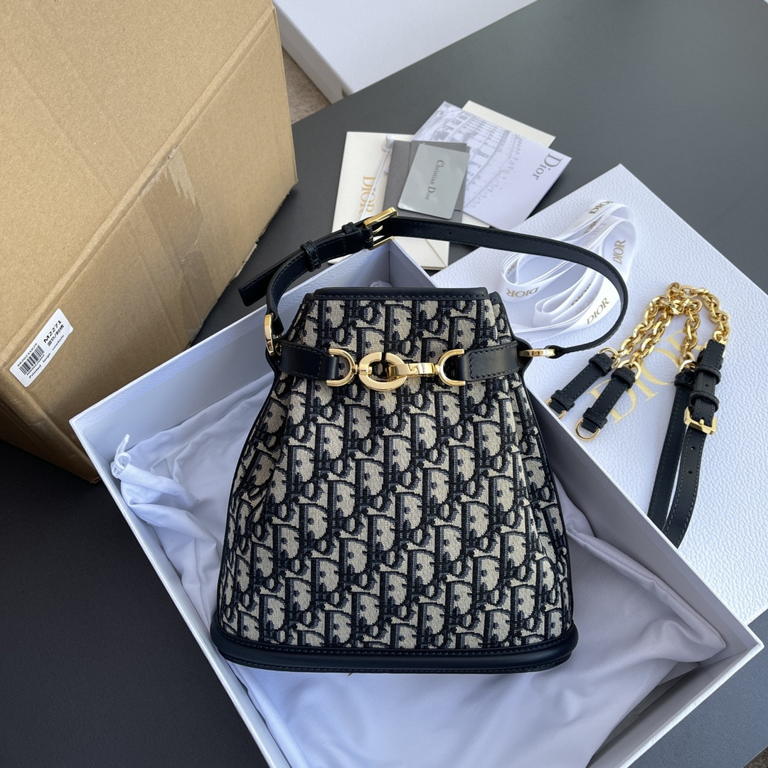 D*or  amber oblique 24.5×25×11cm