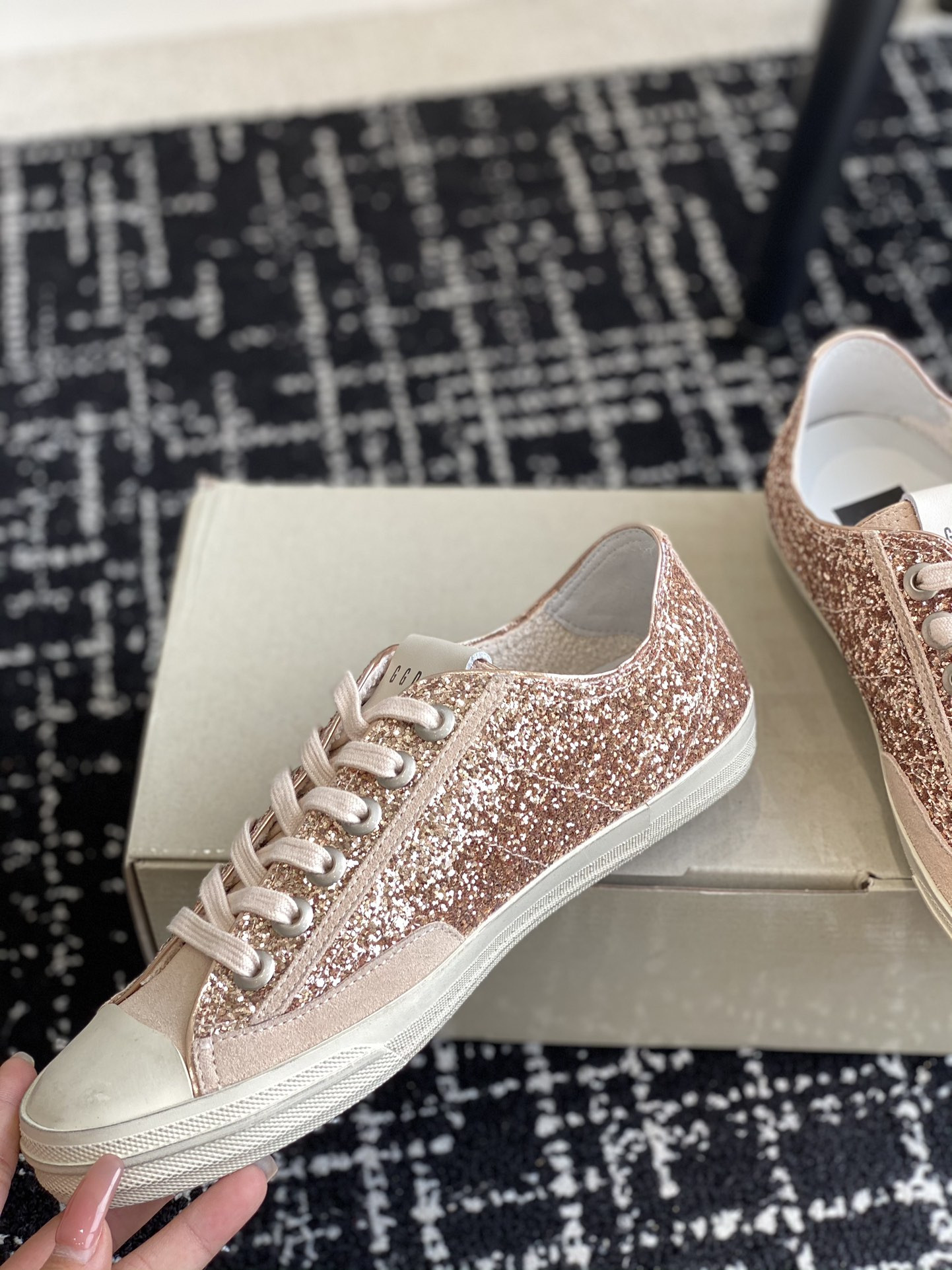 UA Golden Goose V-STAR Sneaker