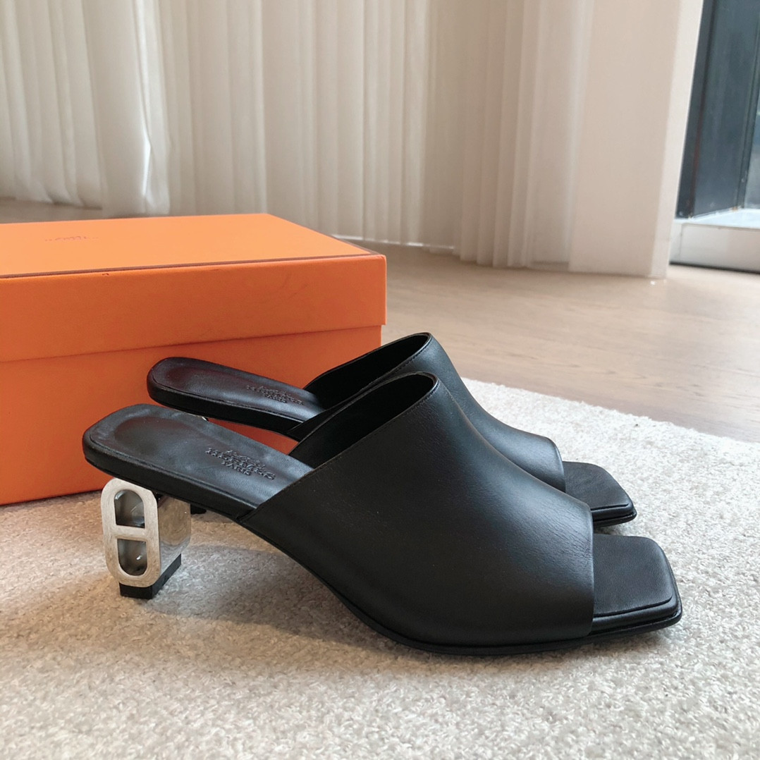 UA Hermès Iconique 60 sandal