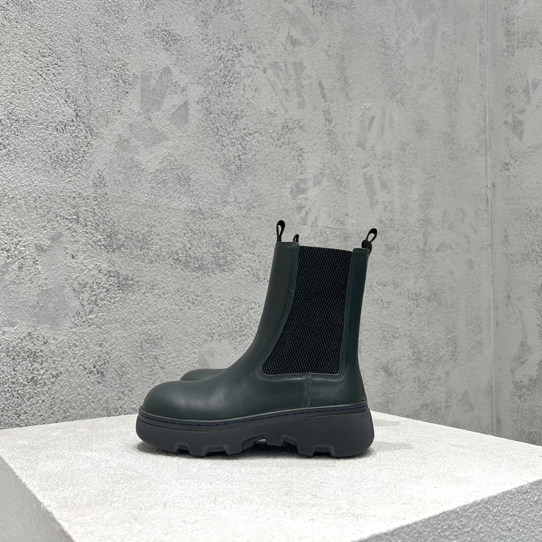 ua B**rry leather creeper chelsea boots