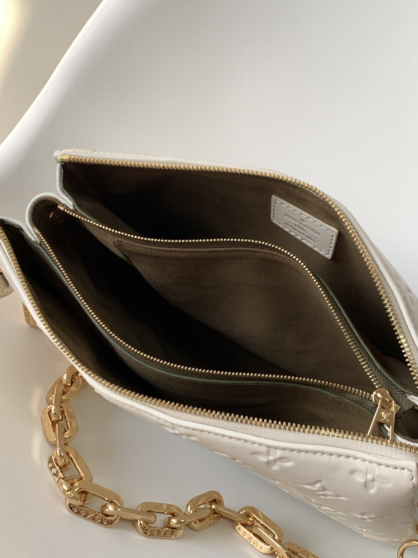 LV COUSSIN PM M57793 26×20×12cm