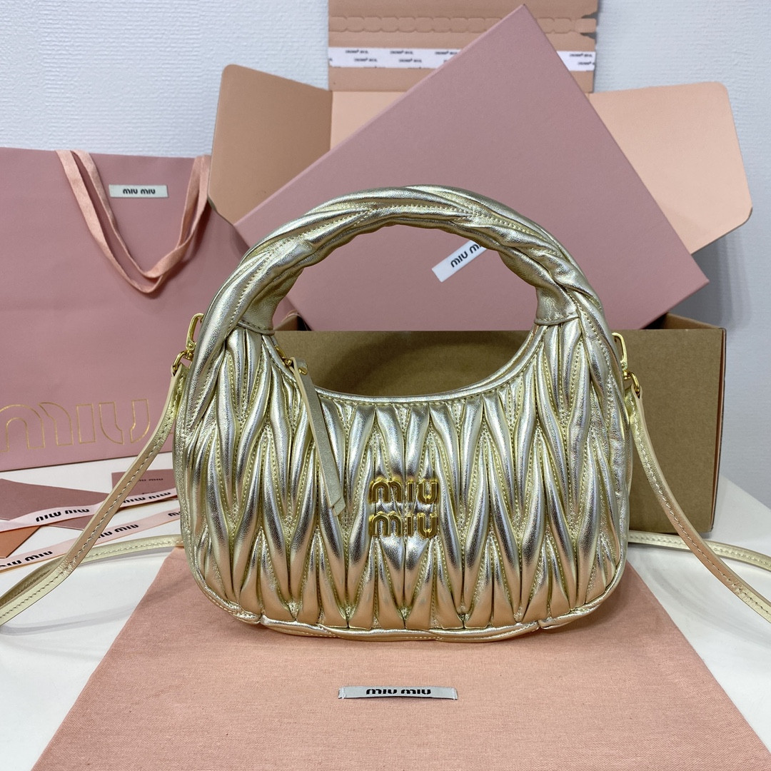 Miu Miu Wander matelassé nappa leather hobo bag 17x20x6cm