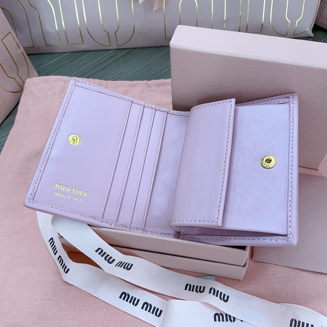 Miu Miu Small matelassé nappa leather wallet 11.2x8.5cm