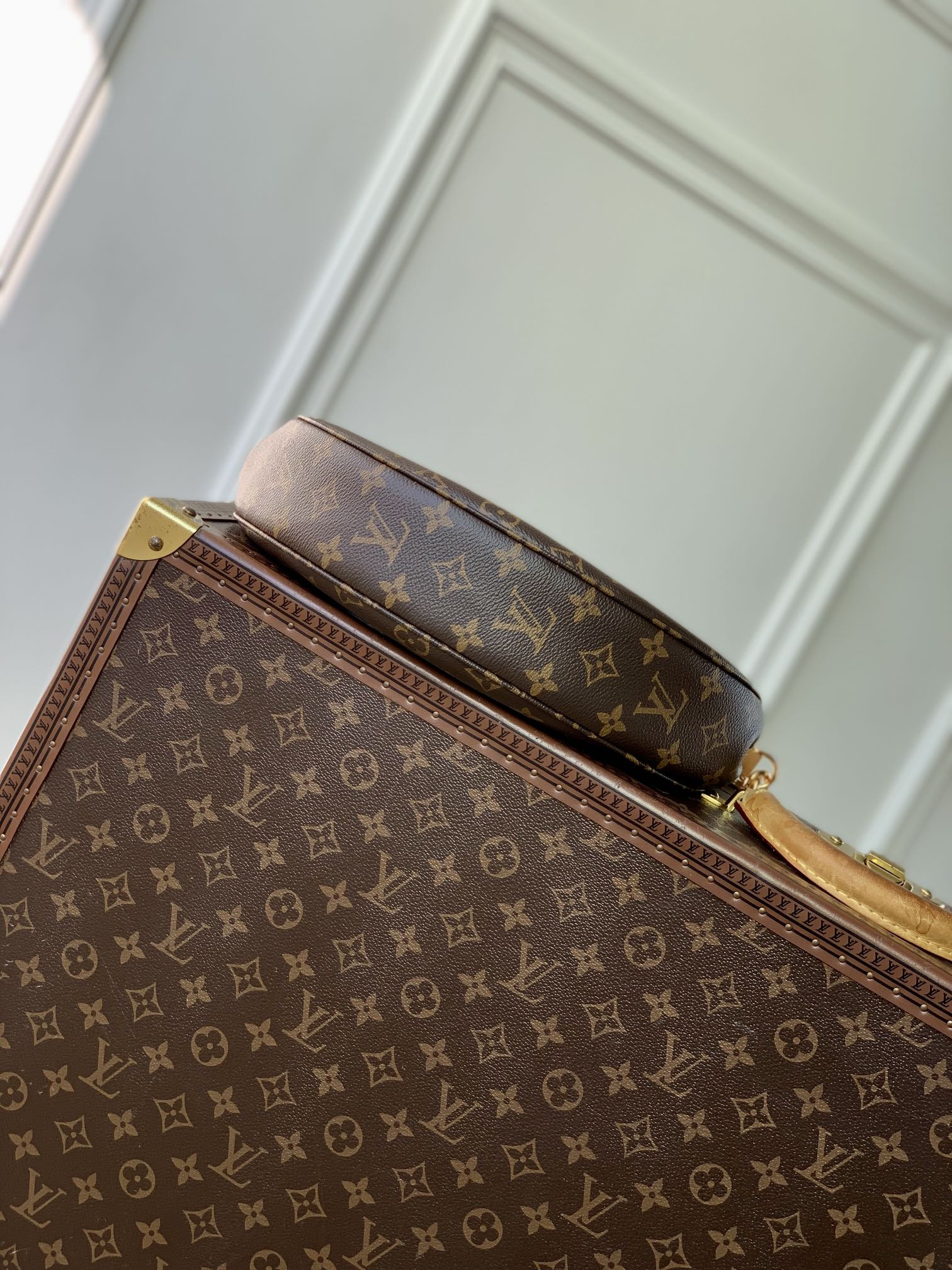 LV Looping M12939 28 x 15 x 7 cm
