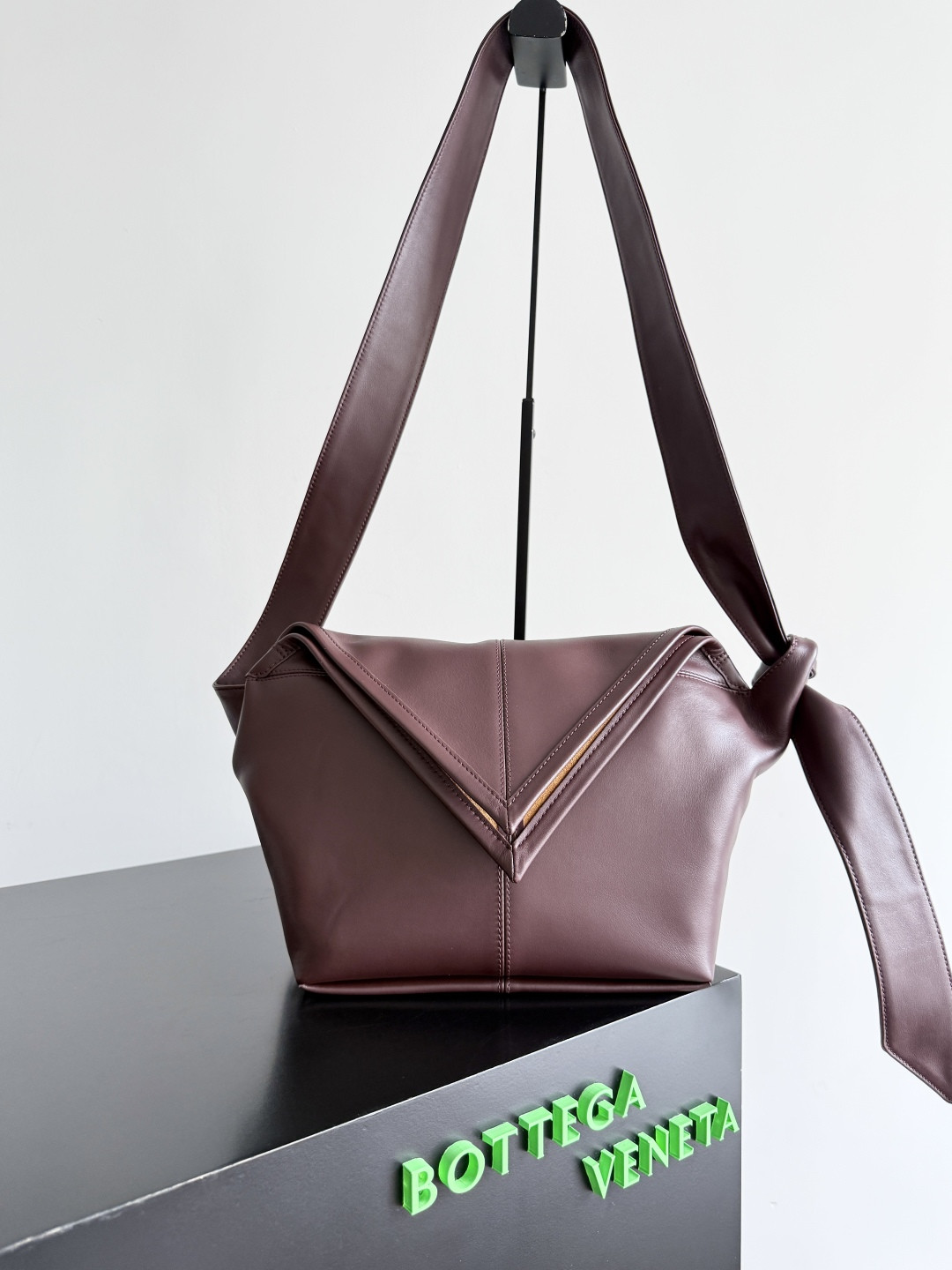 bo*te*ga Ve*ne*ta small sawyer 25x17x12cm