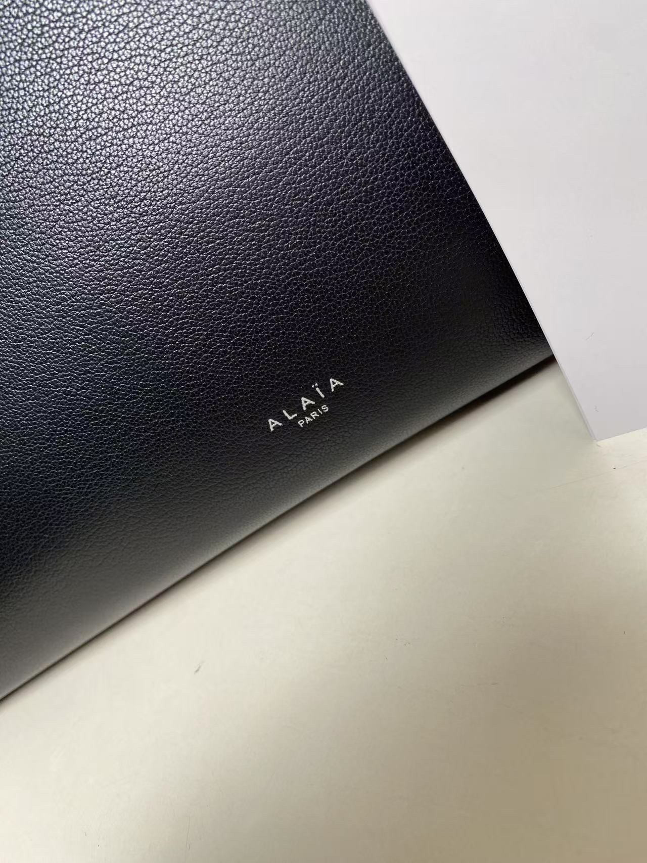 ALAÏA LE TECKE Small Double-Zip Bag 32x13x15cm