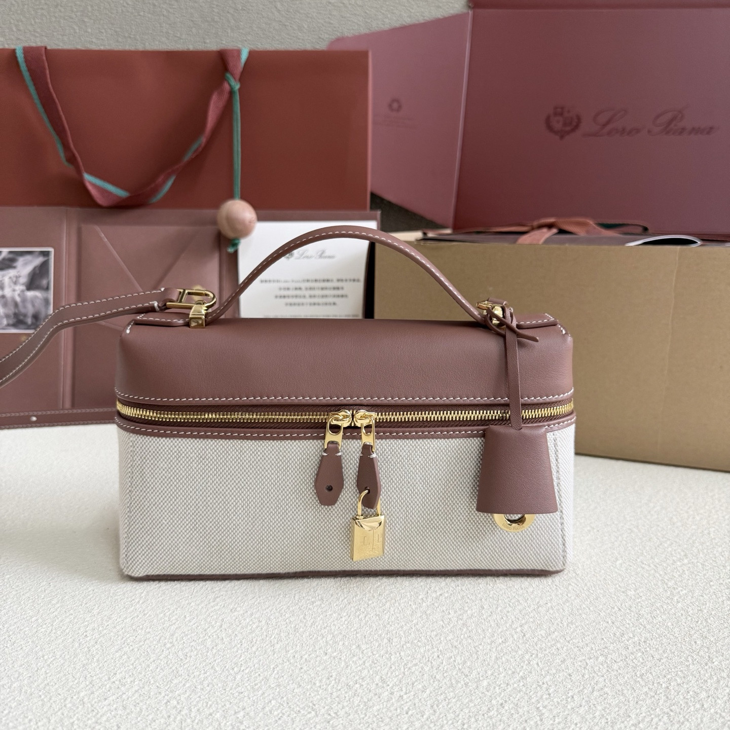 L**o p*ana extra bag l23 23x12x7cm