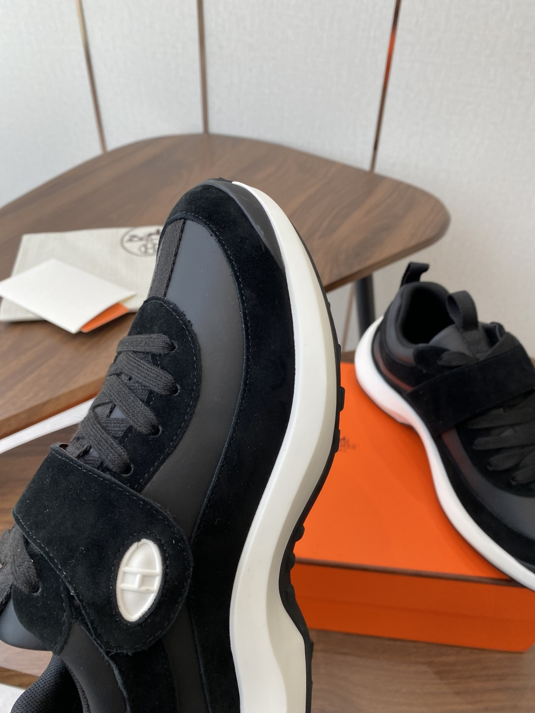 UA Hermès Loop Sneaker
