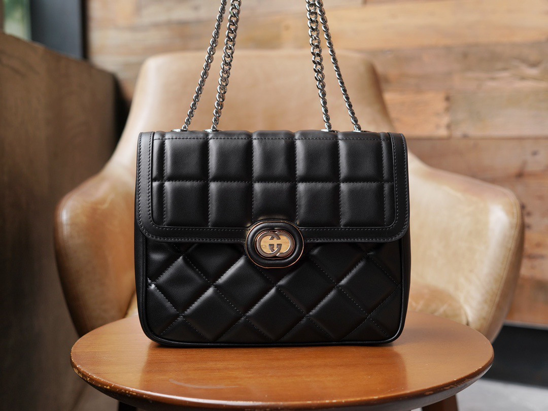 G*u*i deco shoulder bag